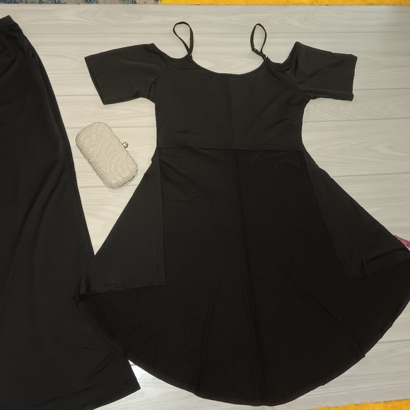 Women Solid Color Short Sleeve Off Shoulder Top And Wide Leg Pants Two-Piece Set - Picture 2 of 16